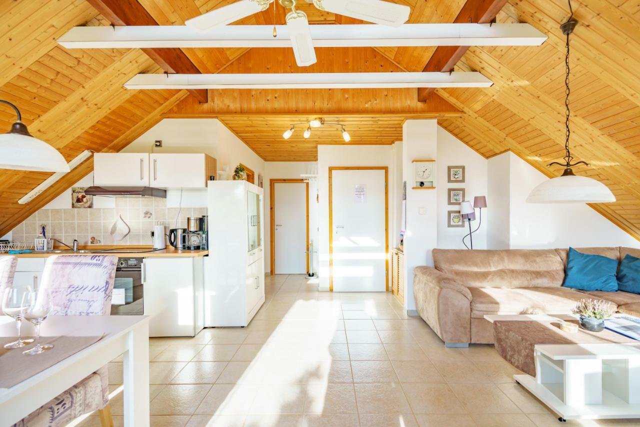 Ferienwohnung Isabella Am Менезе Екстер'єр фото